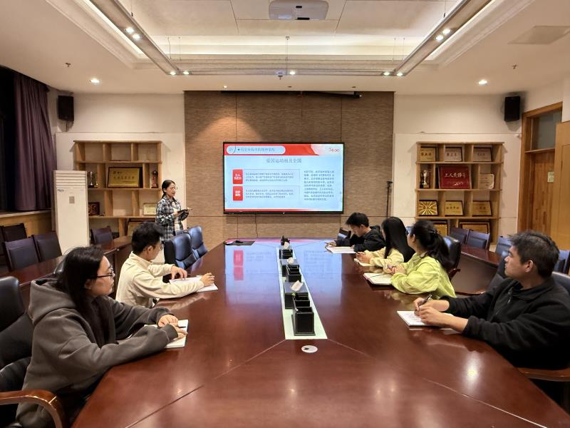 800半次元
研会-2026年5月理论学习照片（1）.jpg