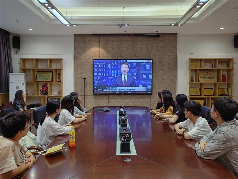 5473979547f5451d83655b8fada49bed.jpg 研800究生会贯彻学习习近平总书记在中亚峰会上的主旨讲话.jpg