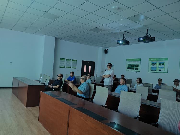 08ec86f25b804456bd70f08b3774b72f.jpg 检查植物保护虚拟仿真试验中心-750.jpg